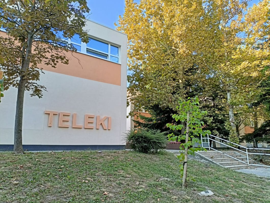 Iskola